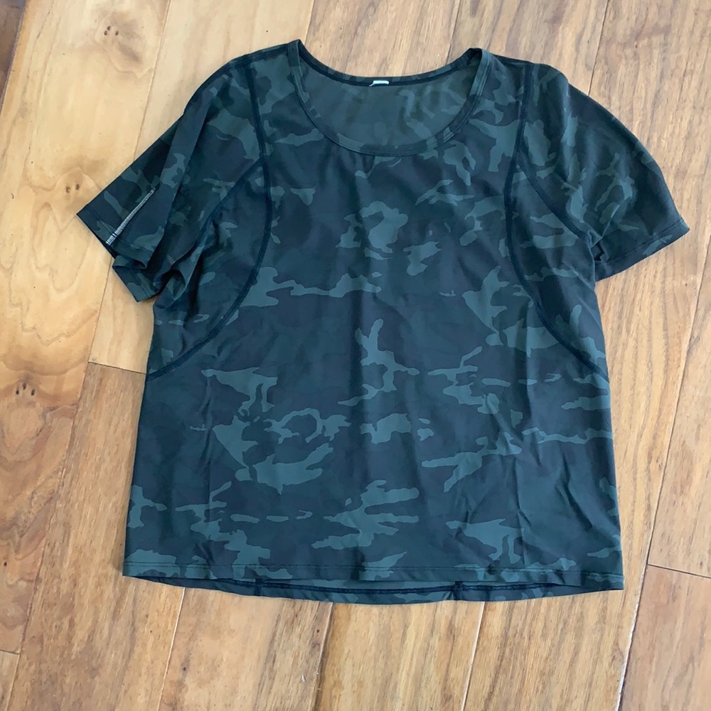 Lululemon Running Short sleeve shirt